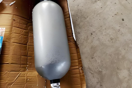 蓄能器氮氣充裝注意事項，廠家來解答！